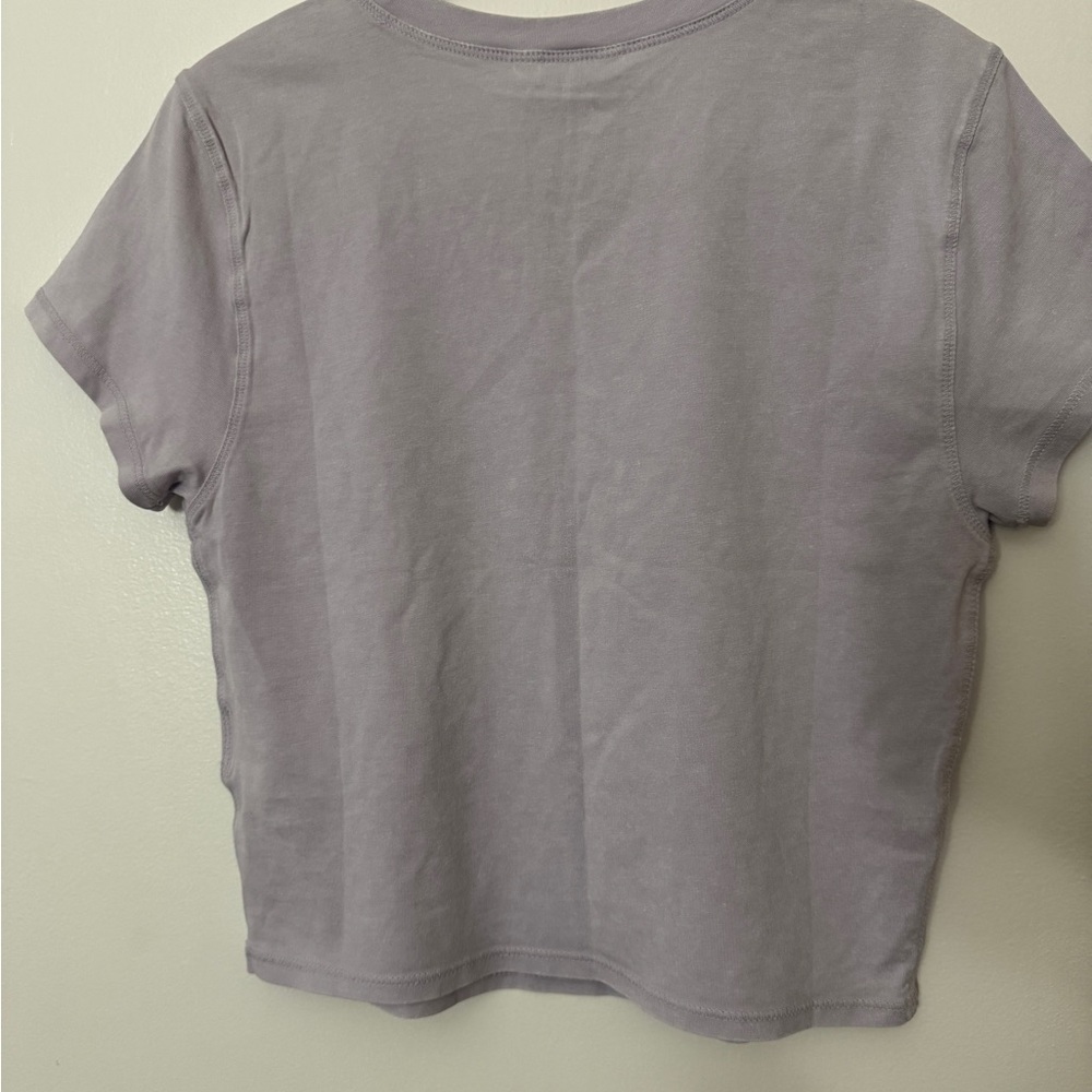 Organic Basics Lavender Crop Crewneck Tee - Picture 3 of 3